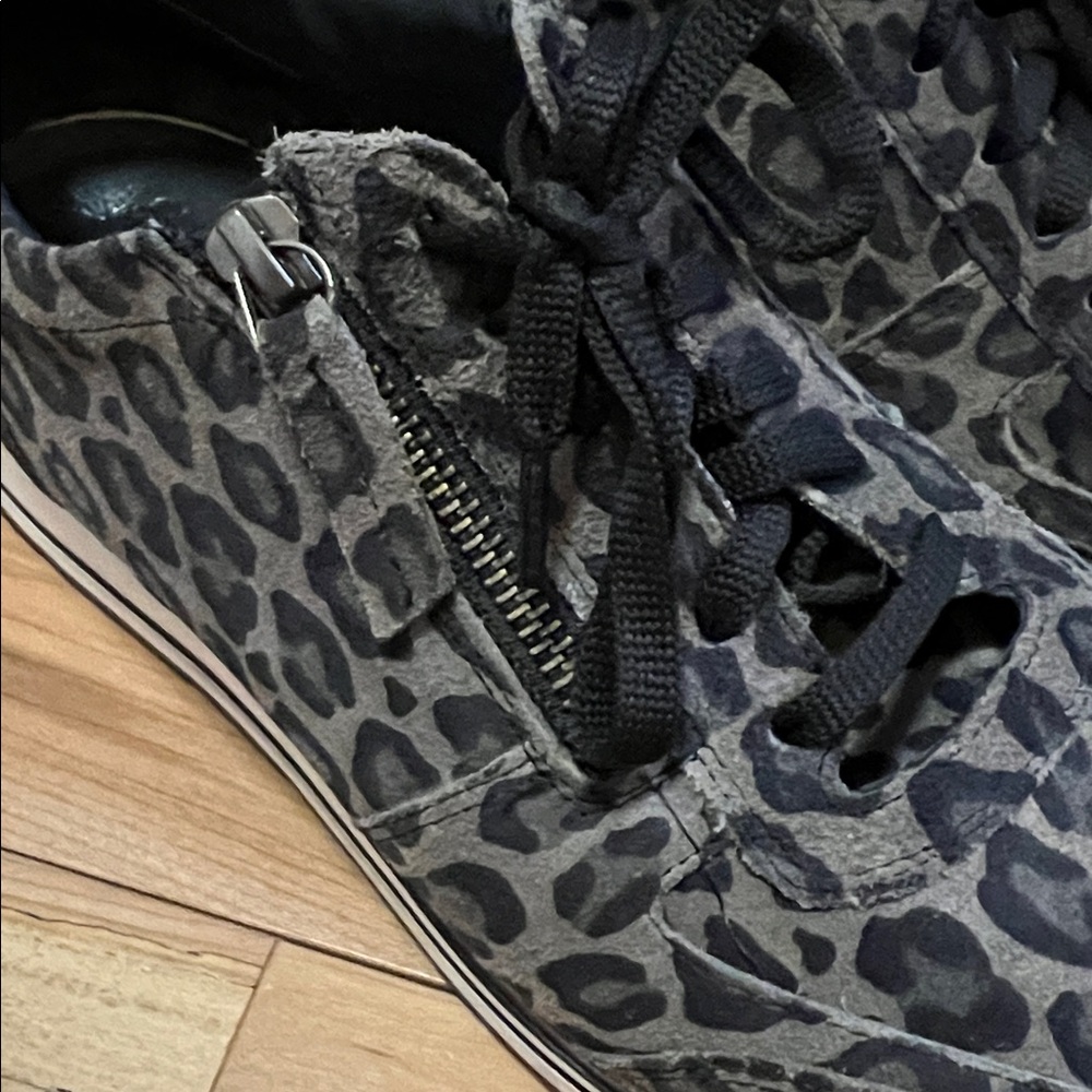 Manfield Suede Leopard Print Sneakers - Picture 4 of 16